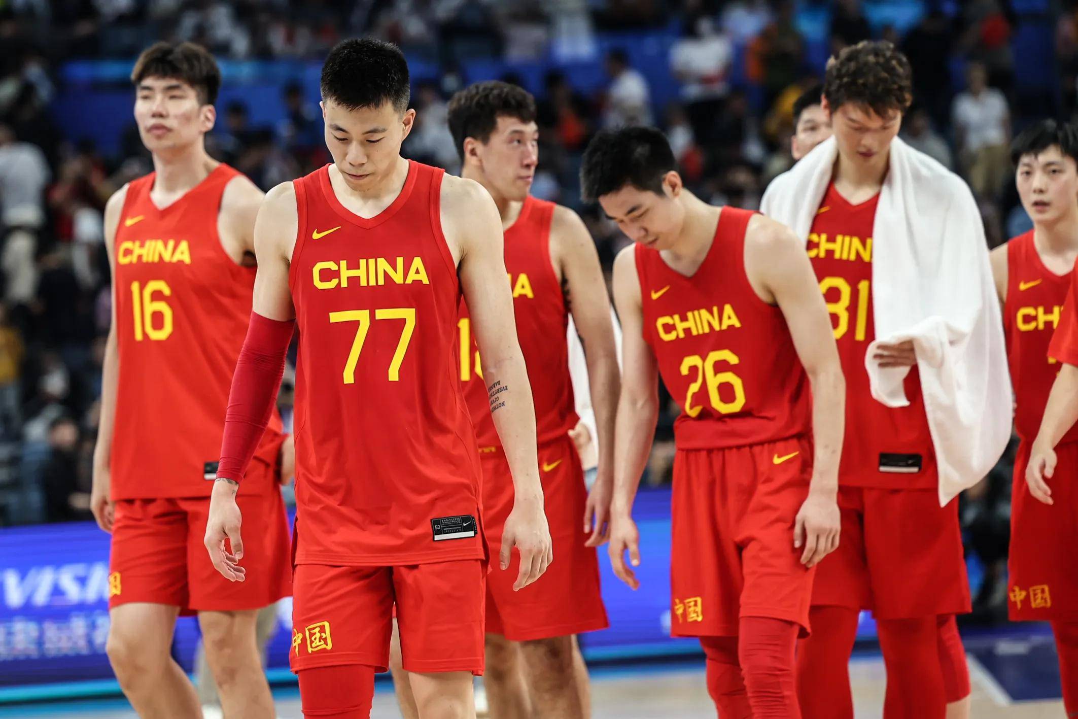 CBA热门球队集训照曝光，队员磨砺自我提升实力的简单介绍