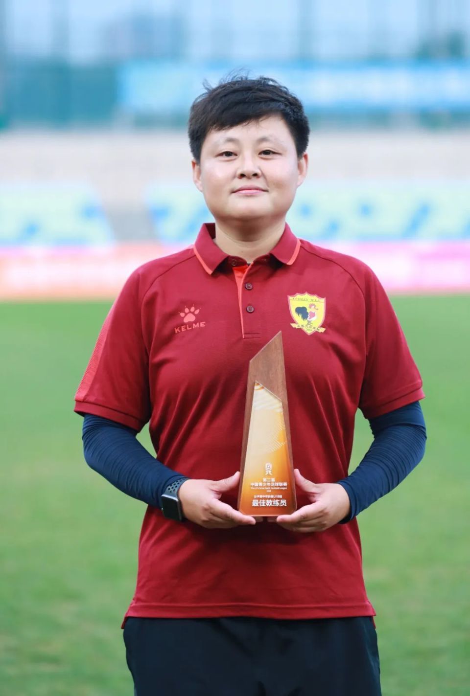 中国女足球员斩获国际足球锦标个人奖