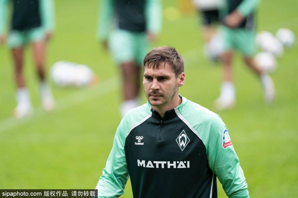 关于斯图加特主教练心情大好,球队期待胜利的信息 关于斯图加特主教练心情大好,球队期待胜利的信息