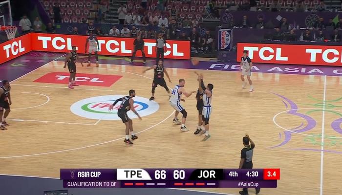 卧虎藏龙,低排名球队爆冷战胜强队取得关键胜利 卧虎藏龙,低排名球队爆冷战胜强队取得关键胜利