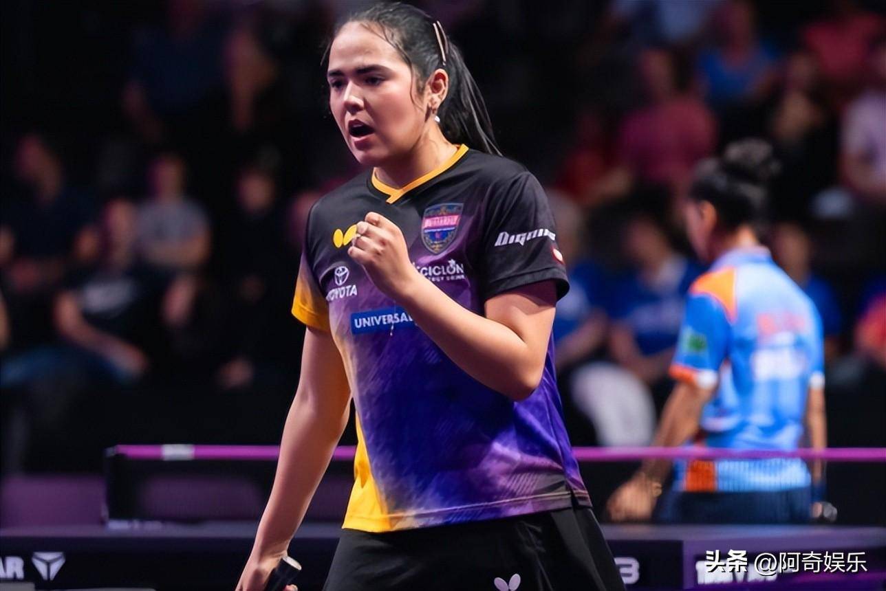 法国代表队在比赛中获得亚军 法国代表队在比赛中获得亚军