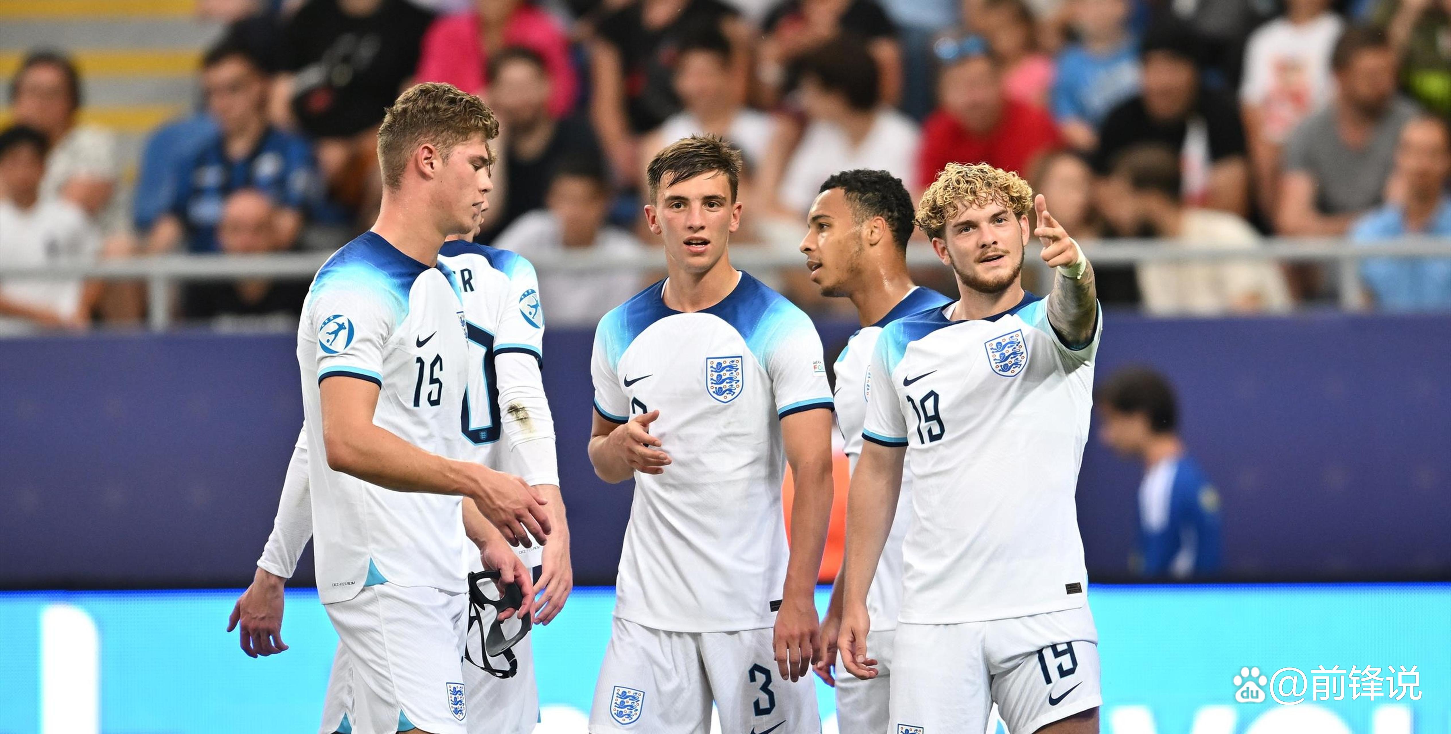 英格兰迎来强敌保加利亚,拼尽全力 英格兰迎来强敌保加利亚,拼尽全力