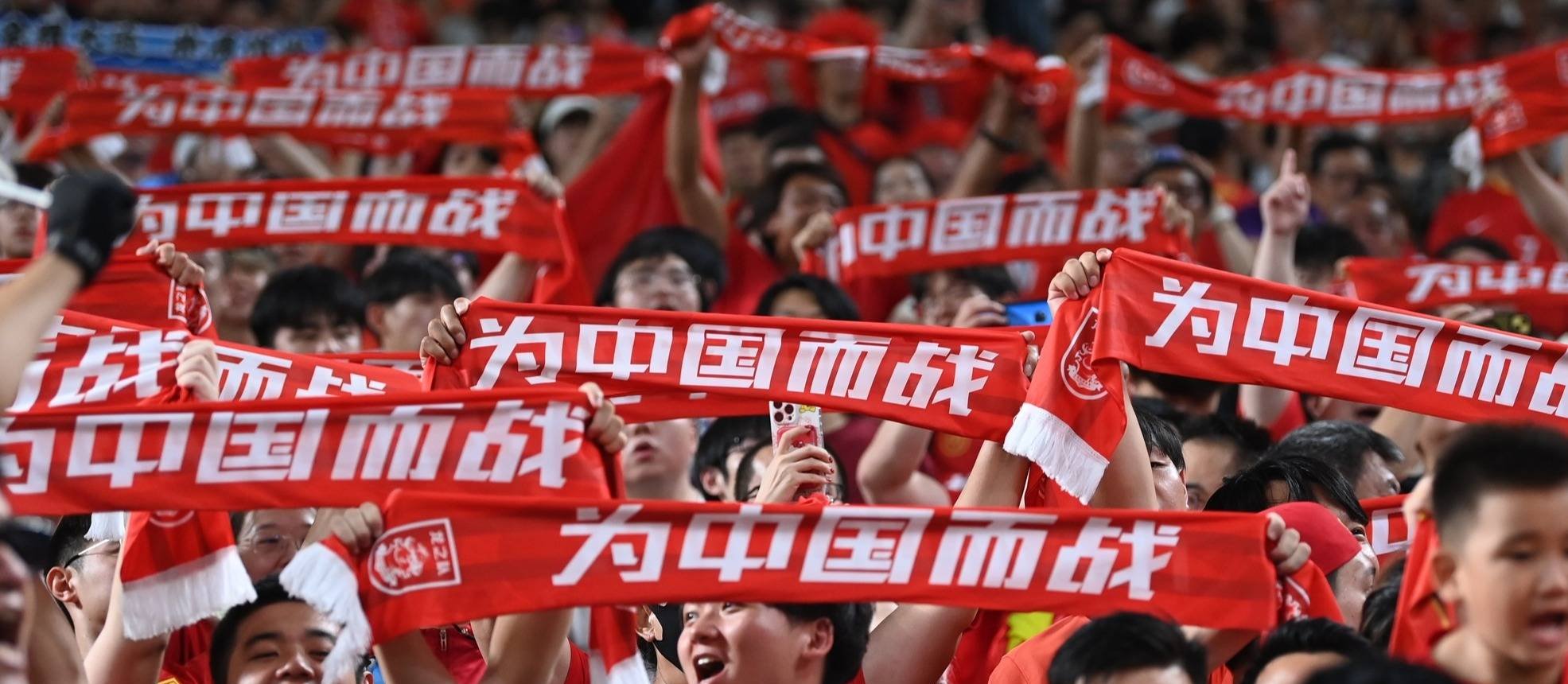 进击!中国队向着国际足球赛冲刺 进击!中国队向着国际足球赛冲刺