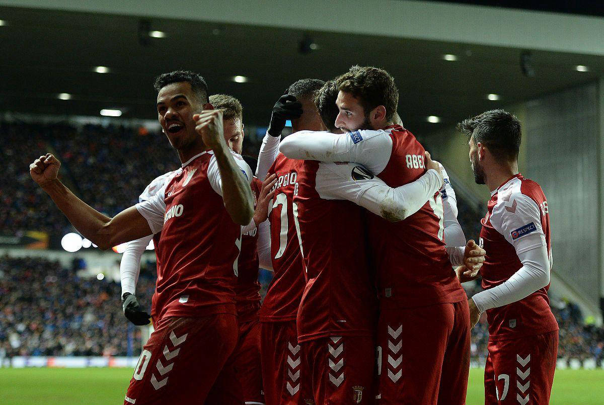 关于里尔球队后防稳固,客场零封对手的信息 关于里尔球队后防稳固,客场零封对手的信息