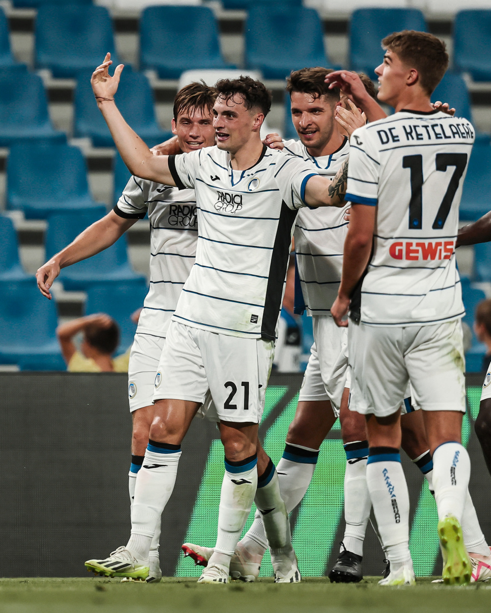 罗马击败尤文图斯,积分榜上升至次席 罗马击败尤文图斯,积分榜上升至次席