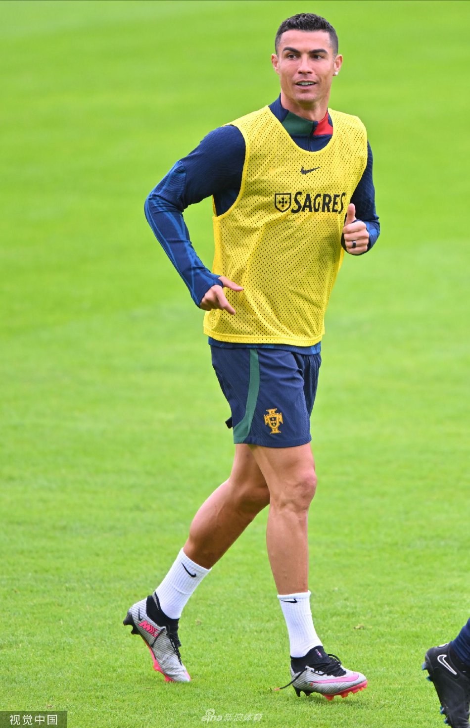 关于欧预赛:球队磨炼技术,备战克服困难,迎接挑战的信息 关于欧预赛:球队磨炼技术,备战克服困难,迎接挑战的信息