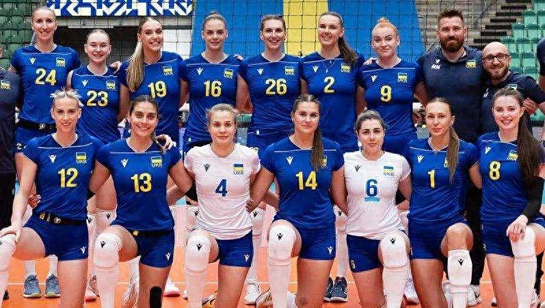 乌克兰队在比赛中表现出强大实力,成功晋级四强 乌克兰队在比赛中表现出强大实力,成功晋级四强