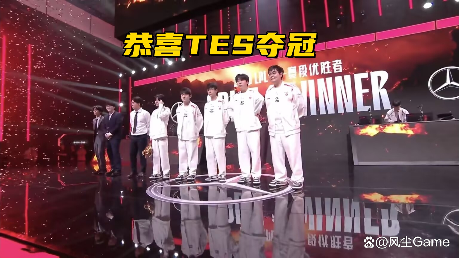 包含PSG轻取RNG,JackeyLove完成史诗逆转强强对话小组赛,引爆全场热议的词条 包含PSG轻取RNG,JackeyLove完成史诗逆转强强对话小组赛,引爆全场热议的词条