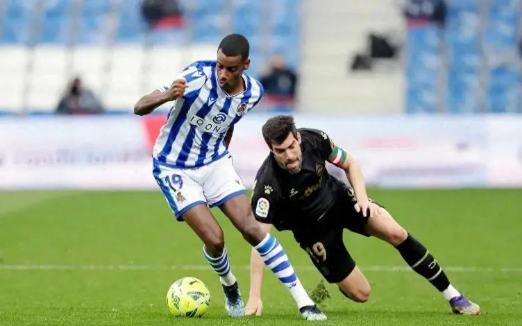 马竞客场0-0与皇家社会握手言和 马竞客场0-0与皇家社会握手言和