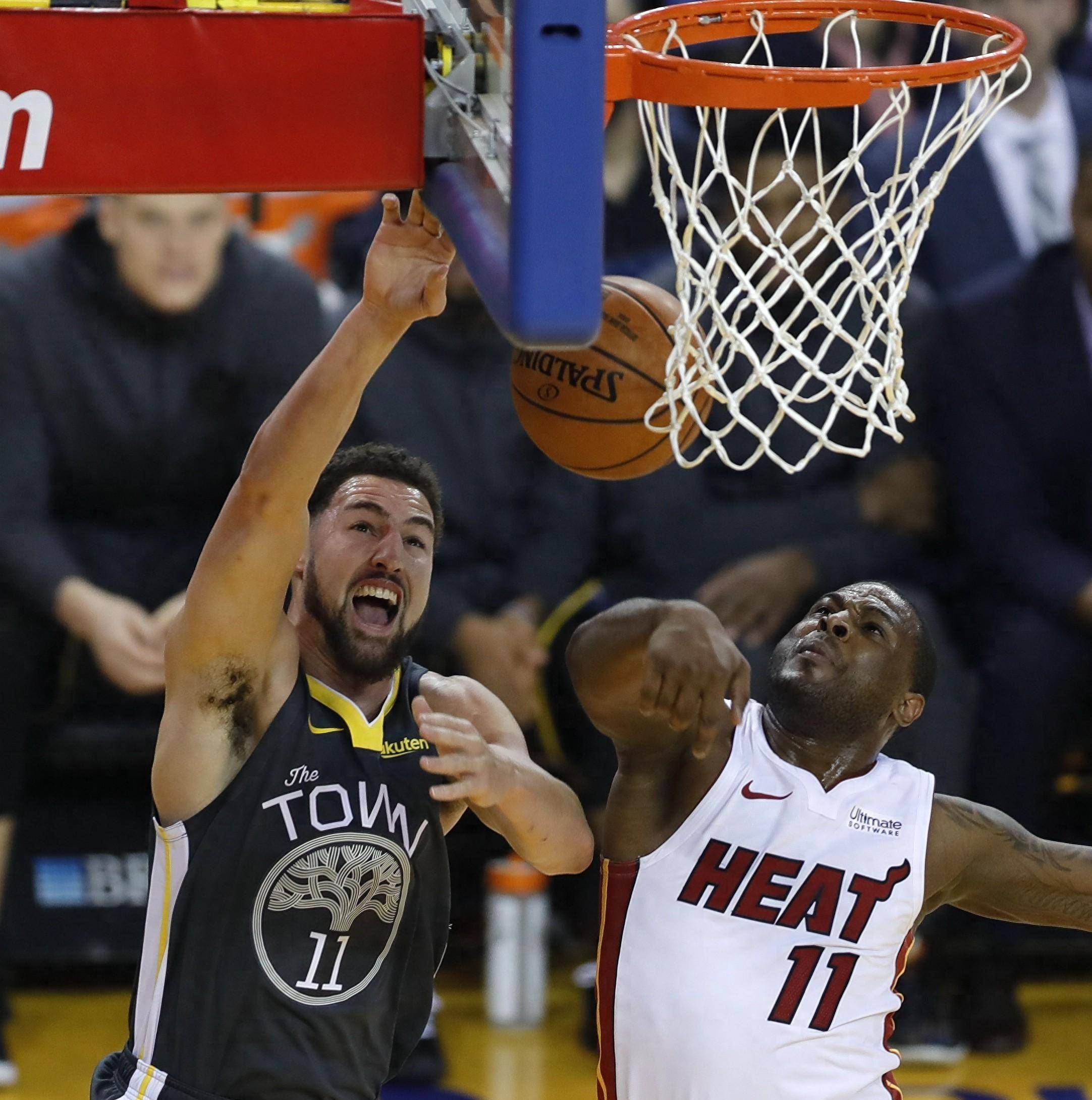 NBA新赛季正式开打,勇士队主场击败湖人队 NBA新赛季正式开打,勇士队主场击败湖人队