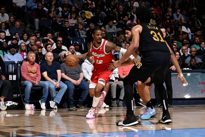 灰熊击败骑士,莫兰特高效砍下25分 灰熊击败骑士,莫兰特高效砍下25分