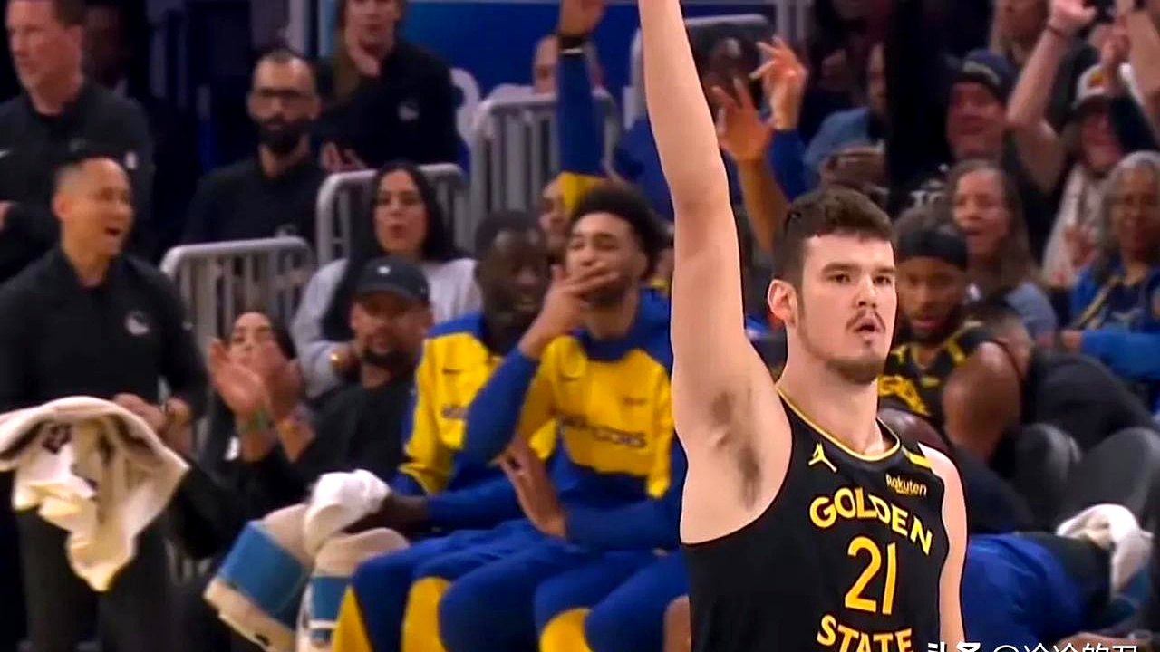 关于勇士再胜猛龙,系列赛2-0领先的信息 关于勇士再胜猛龙,系列赛2-0领先的信息