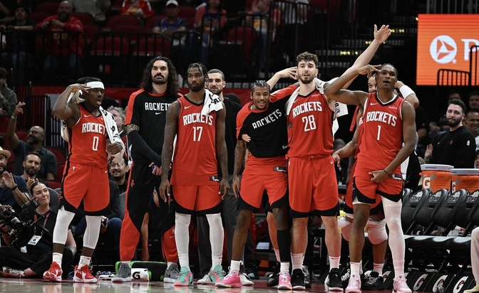 火箭队势不可挡,准备迎接下一场比赛 火箭队势不可挡,准备迎接下一场比赛