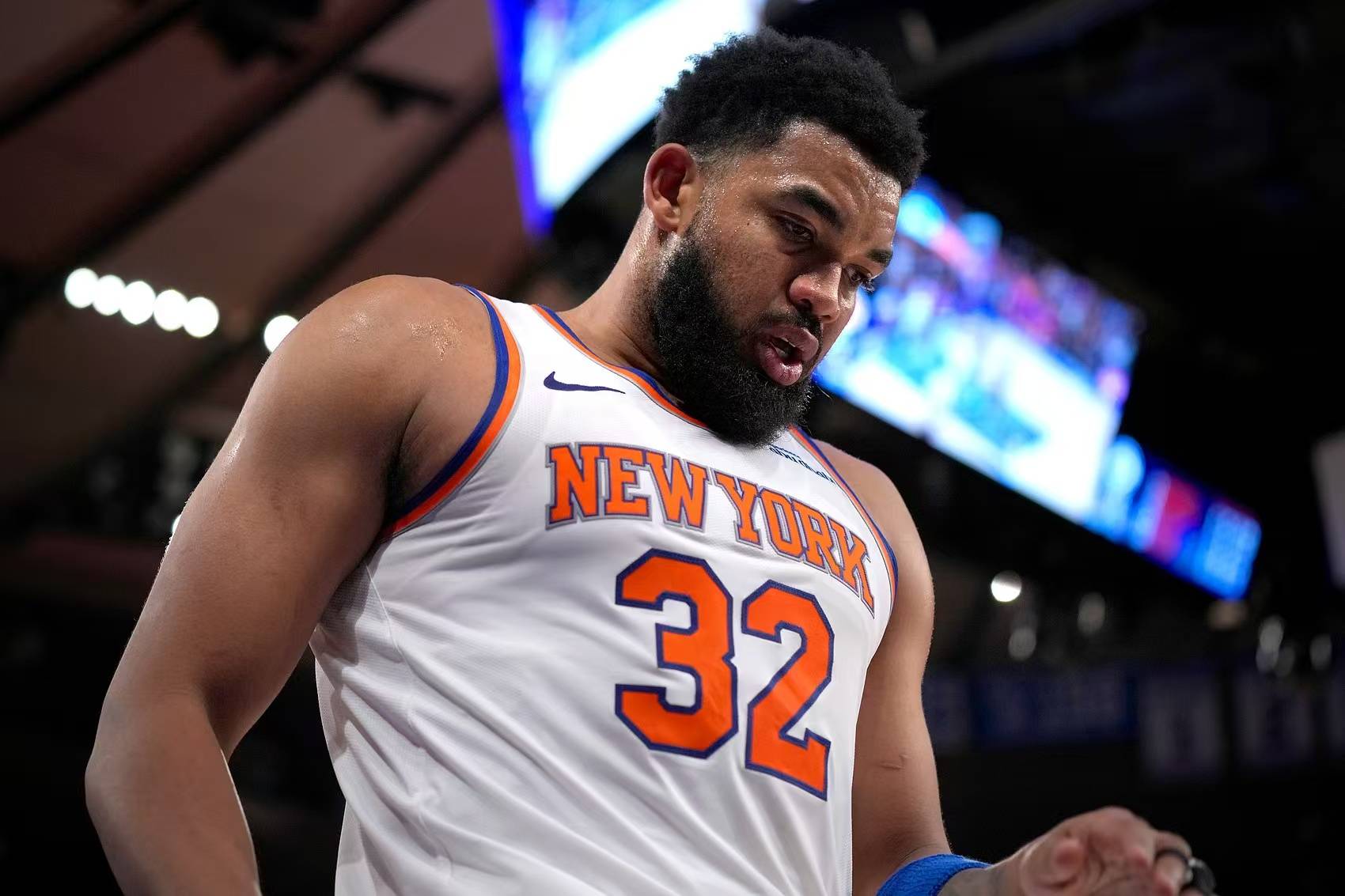 尼克斯逆转骑士，新秀表现亮眼