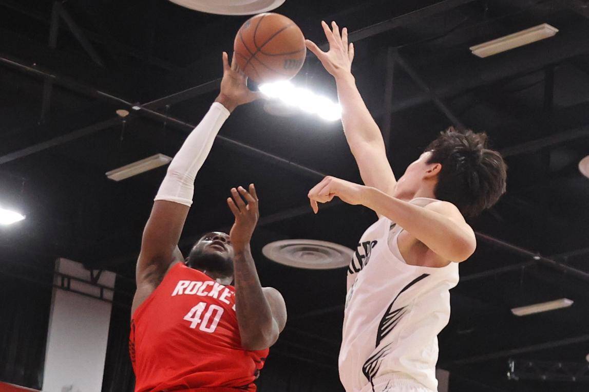 火箭主场击败开拓者 火箭主场击败开拓者