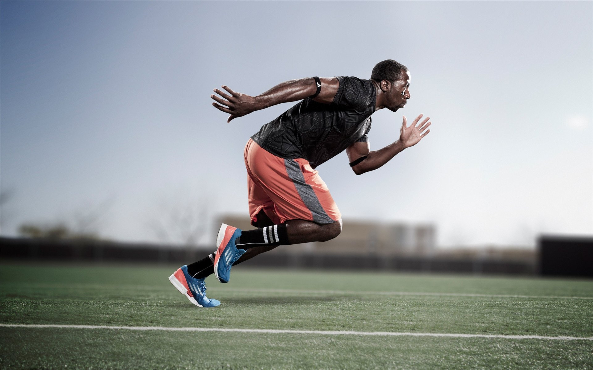 孤星刺破长夜，布克50分神迹终结黄蜂逆袭梦