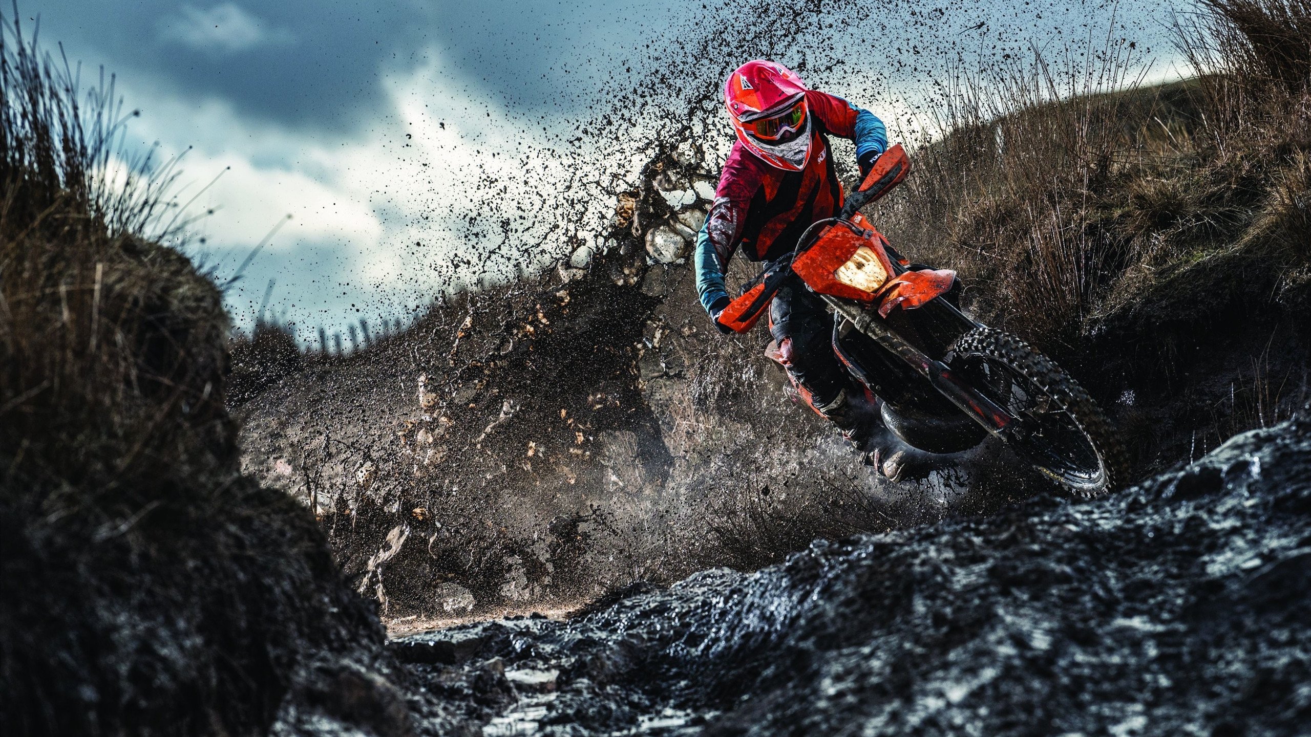 意甲焦点战之夜，卡马文加临危受命，率队客场奏凯